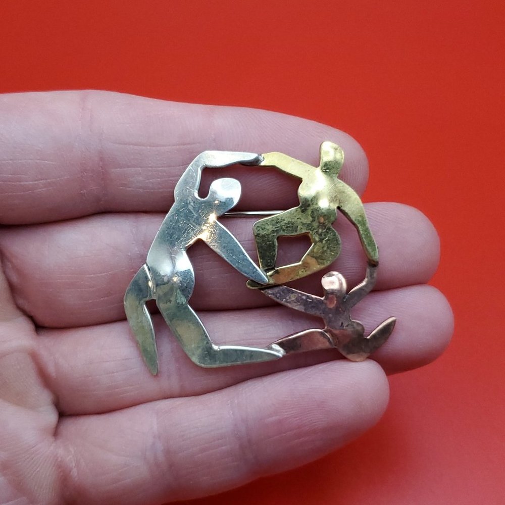 Triple Tone Triple Human Odd Abstract Pin Brooch